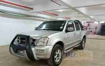 Isuzu Rodeo 2004 Silver