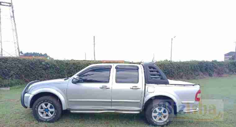 Isuzu Rodeo 2004 Silver